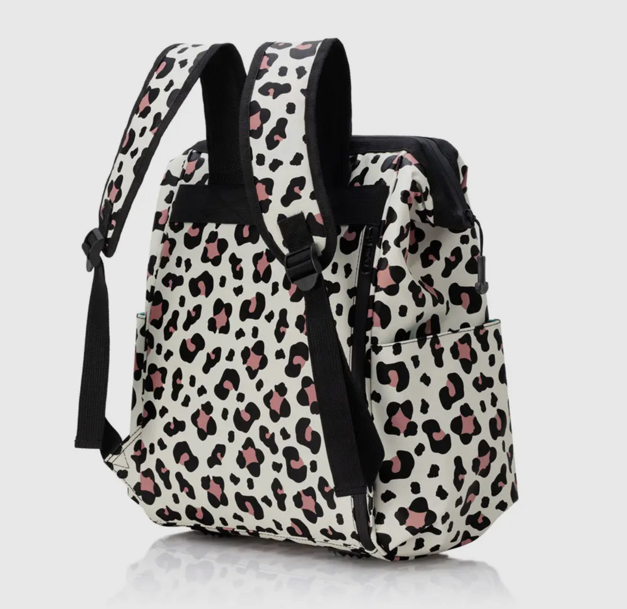 Swig Backpack Cooler (cheetah)